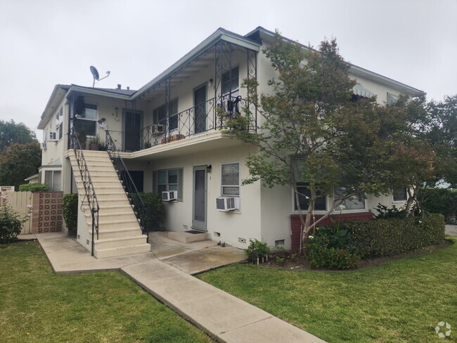 Building Photo - 5618 Kester Ave Unit 5618 Kester  1 Rental
