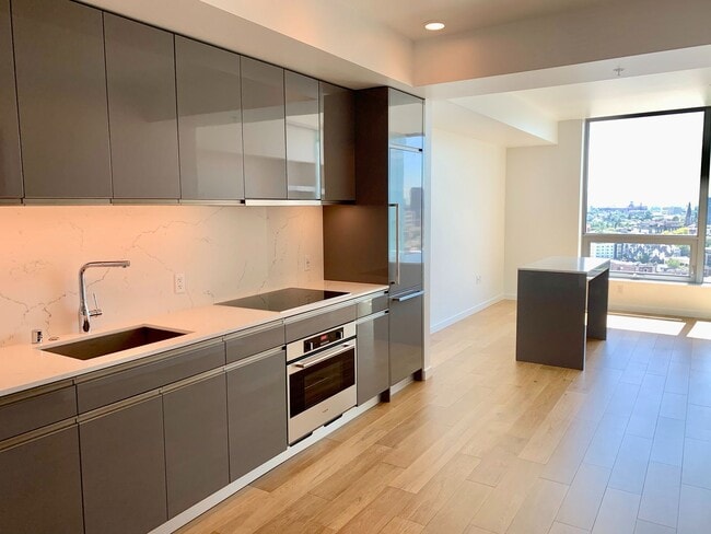 Building Photo - 1808 Minor Ave Rental