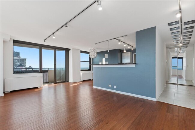 Photo - 5701 N Sheridan Rd Unit 28U