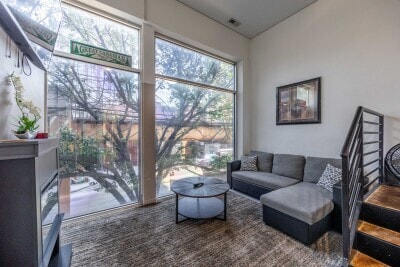 Photo - 1002 W Lake St Unit 2