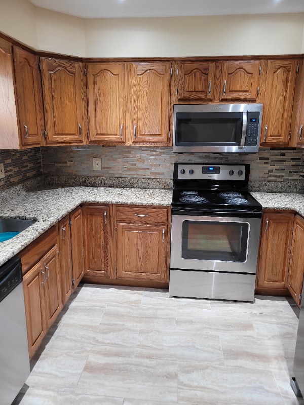 Photo - 972 Henhawk Rd