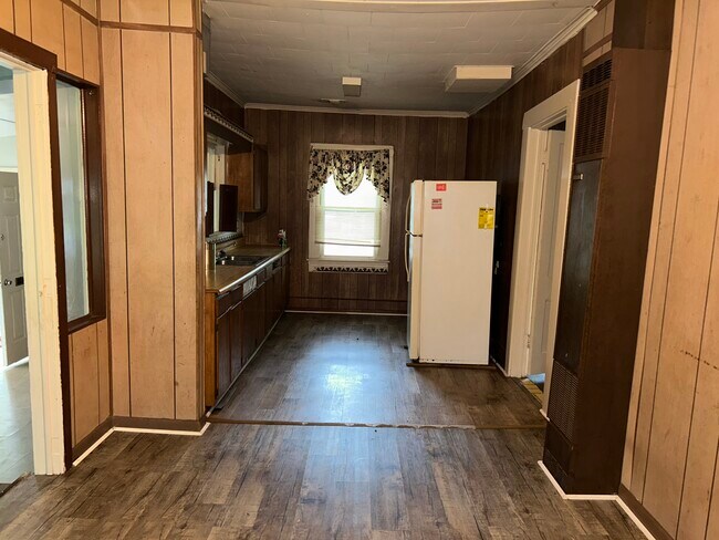 Photo - 416 N Tillman St Unidad B