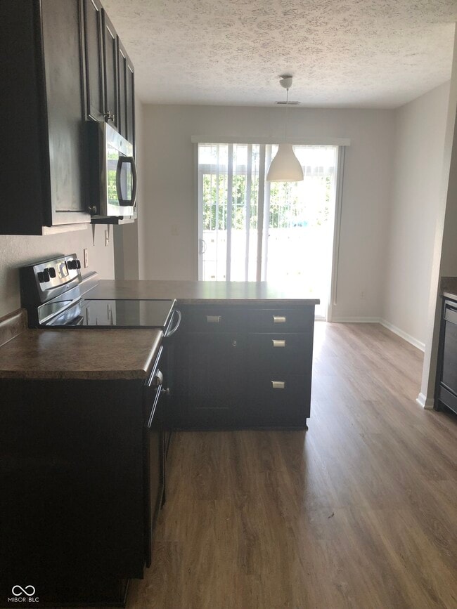 Photo - 2424 Boyer Ln