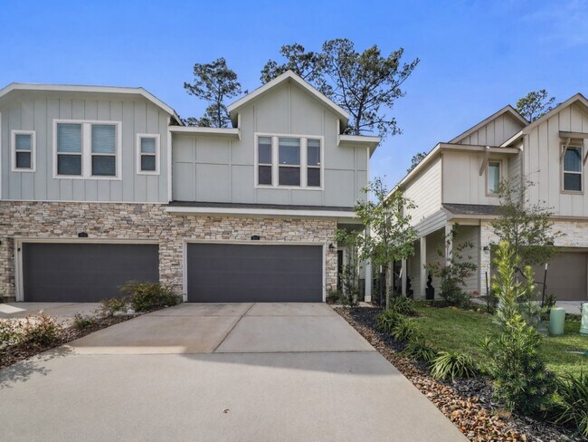 Photo - 674 Royal Arch Dr