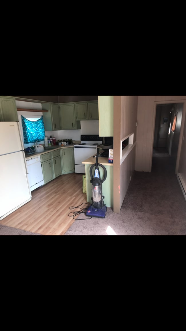 Photo - 804 W 1st St