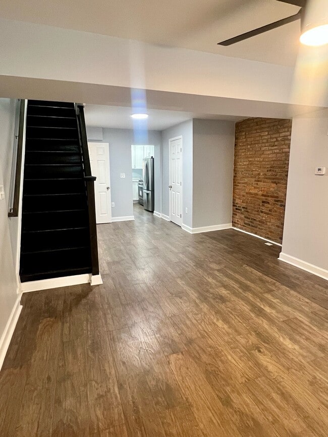 Building Photo - 1212 W Lombard St