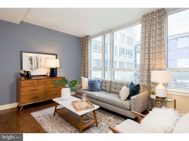Building Photo - 1900 Arch St Unit 712 Rental