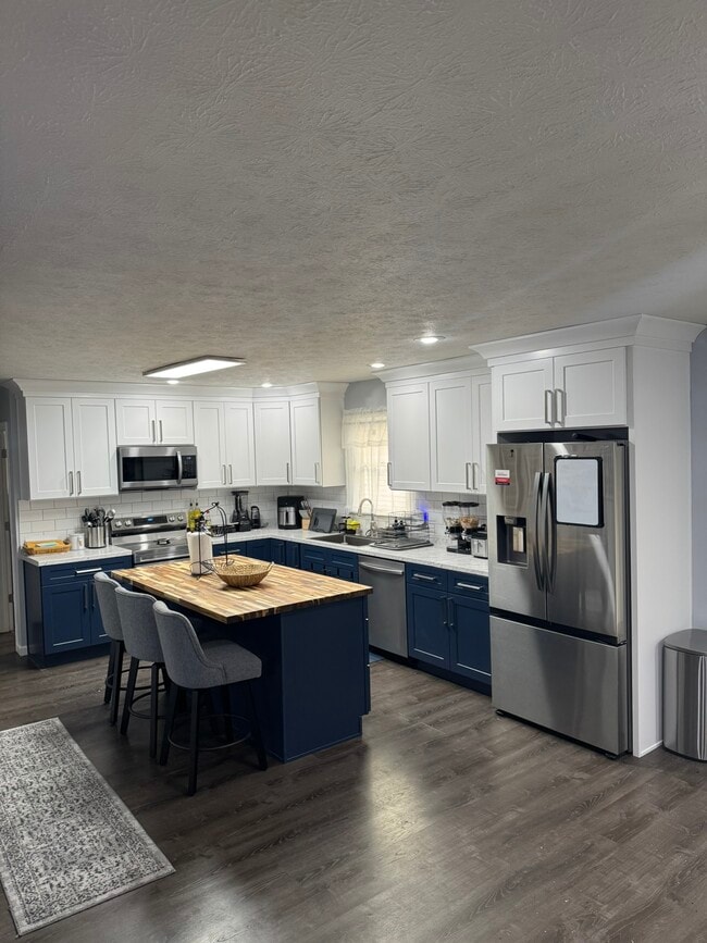 Photo - 301 Eagle Dr