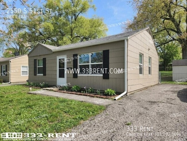 Photo - 2550 S 51st St