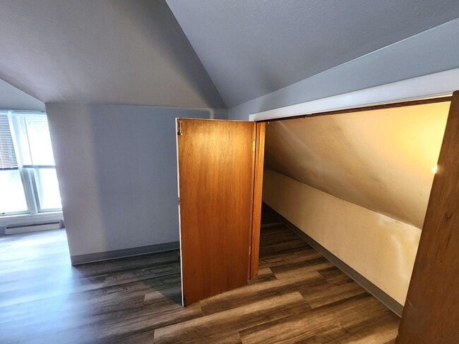 Photo - 215.5 S Governor St