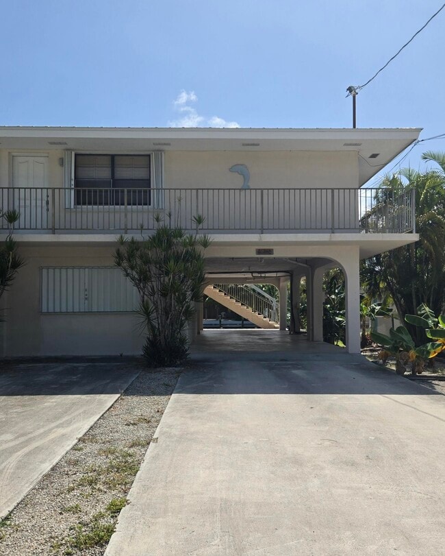 Building Photo - 660 11th St Rental