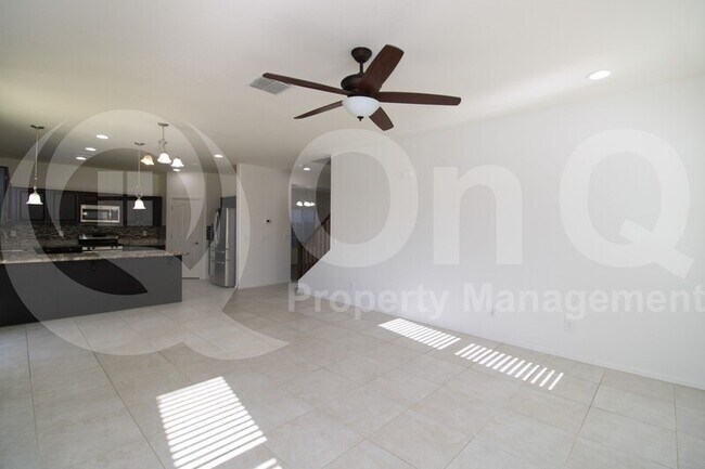 Photo - 1819 W Bonanza Dr