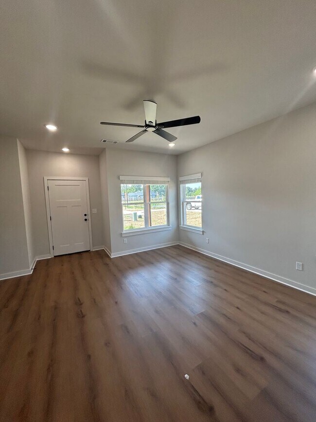 Photo - 621-623 Cosmos St Unit 623 Cosmos St