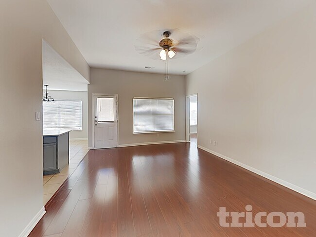 Photo - 257 Dodge City Trail