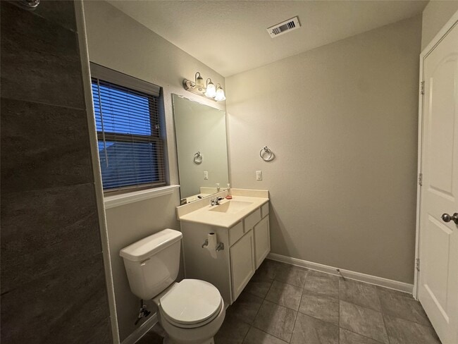 Photo - 10435 Moraine Lake Dr