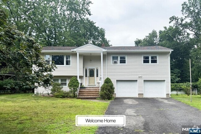 Building Photo - 504 Corella Ct Rental