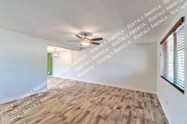 Photo - 330 E Mountain Vista Dr