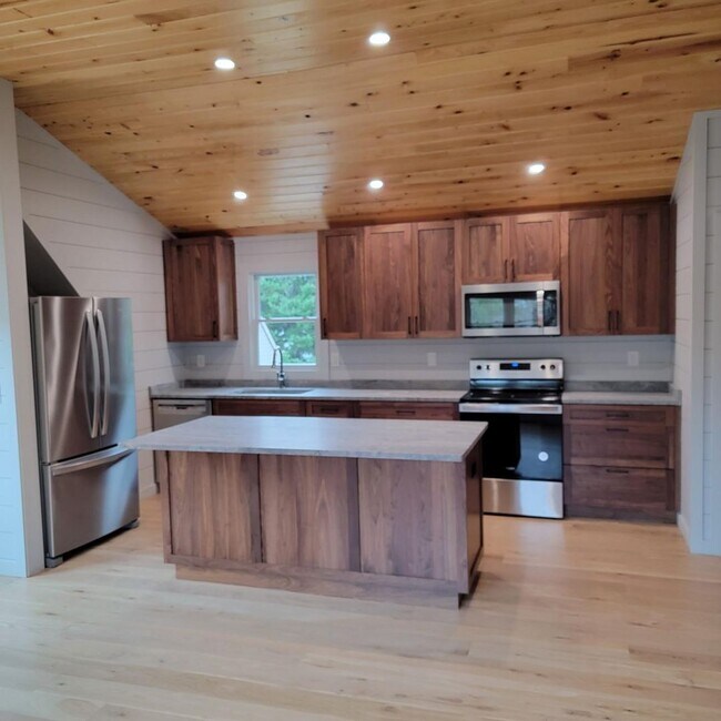 Photo - 101 Margaret Ct Unit Detached Garage