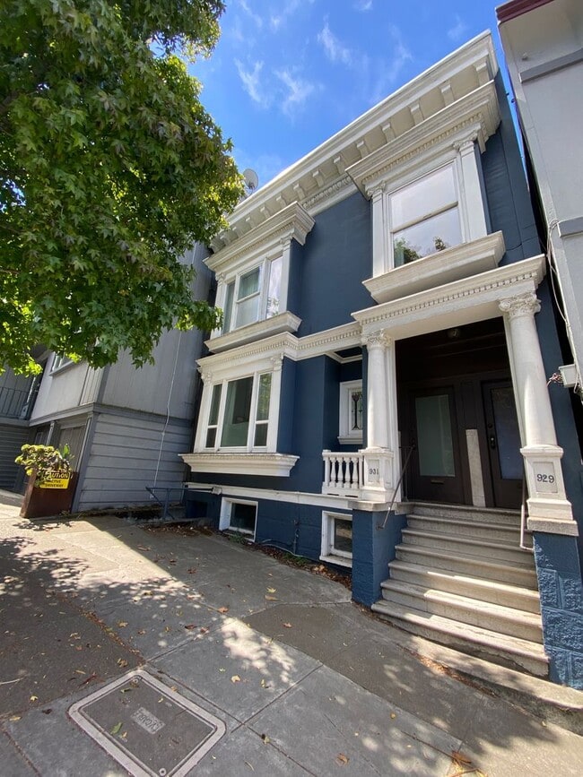 Building Photo - Lovely 2-bedroom Condo in Cole Valley - Ex...