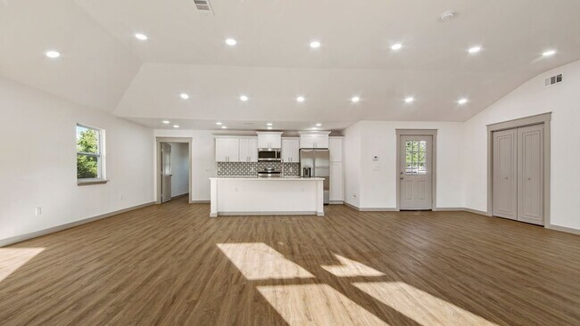 Photo - 112 N Gayle Ave