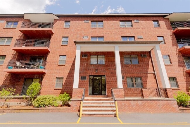 Photo - 16 Winter St Unit 42C