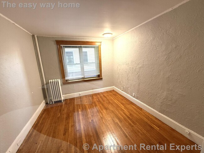 Photo - 99 Hancock St Unidad #2