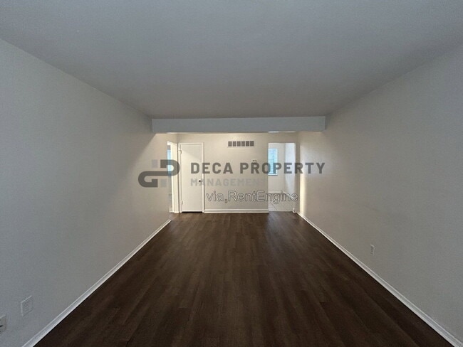 Photo - 9910 Broadmoor Dr Unit 1