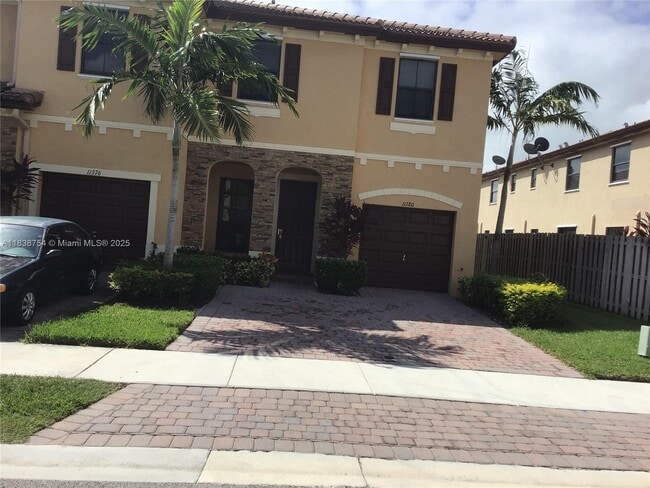 Building Photo - 11380 SW 233rd St Rental