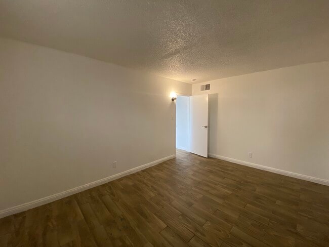 Photo - 1300 N 22nd St Unit 4