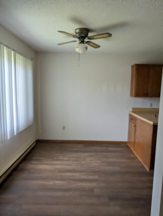 Building Photo - 3117 15th Ave NW Unit 3117  B