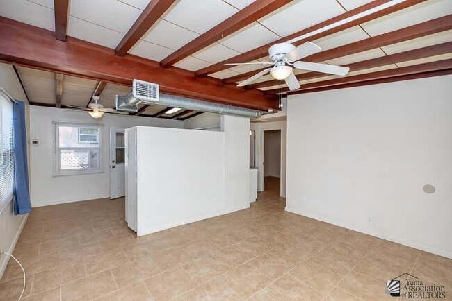 Photo - 574 S 2nd Ave Apartamento