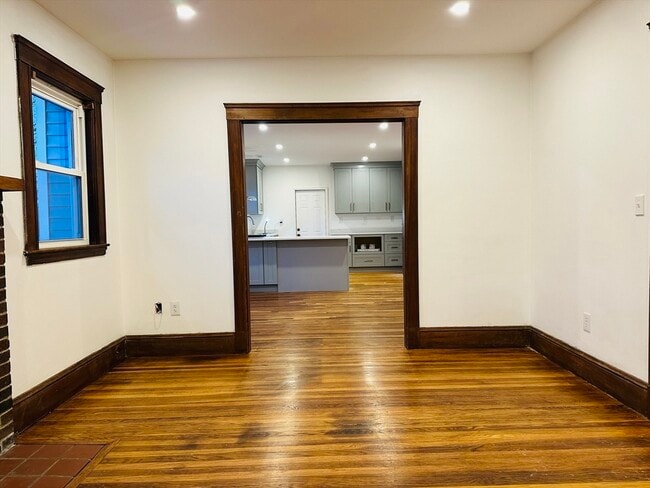 Photo - 105 Nottinghill Rd Unit 2