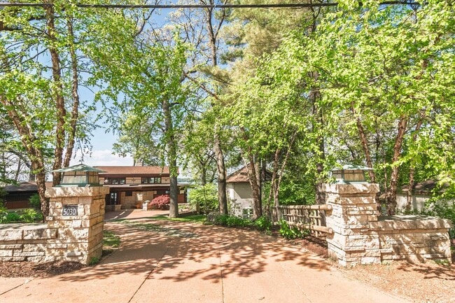 Photo - 5030 Lake Mendota Dr