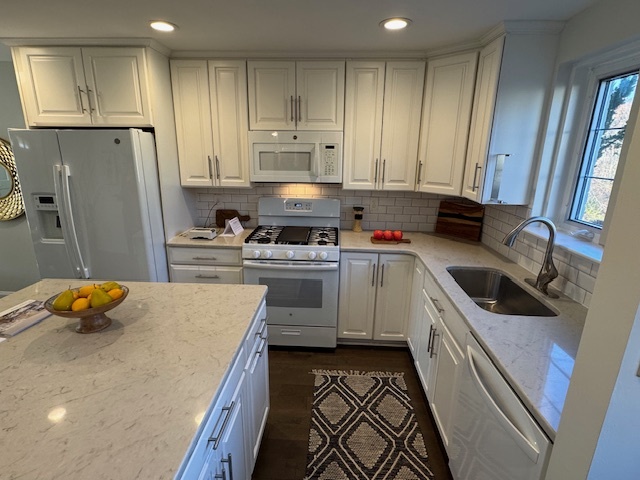 New Kitchen - 2571 Holman Ave Townhome