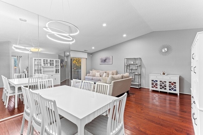 Photo - 6560 Ridgefield Cir Unit apt 202