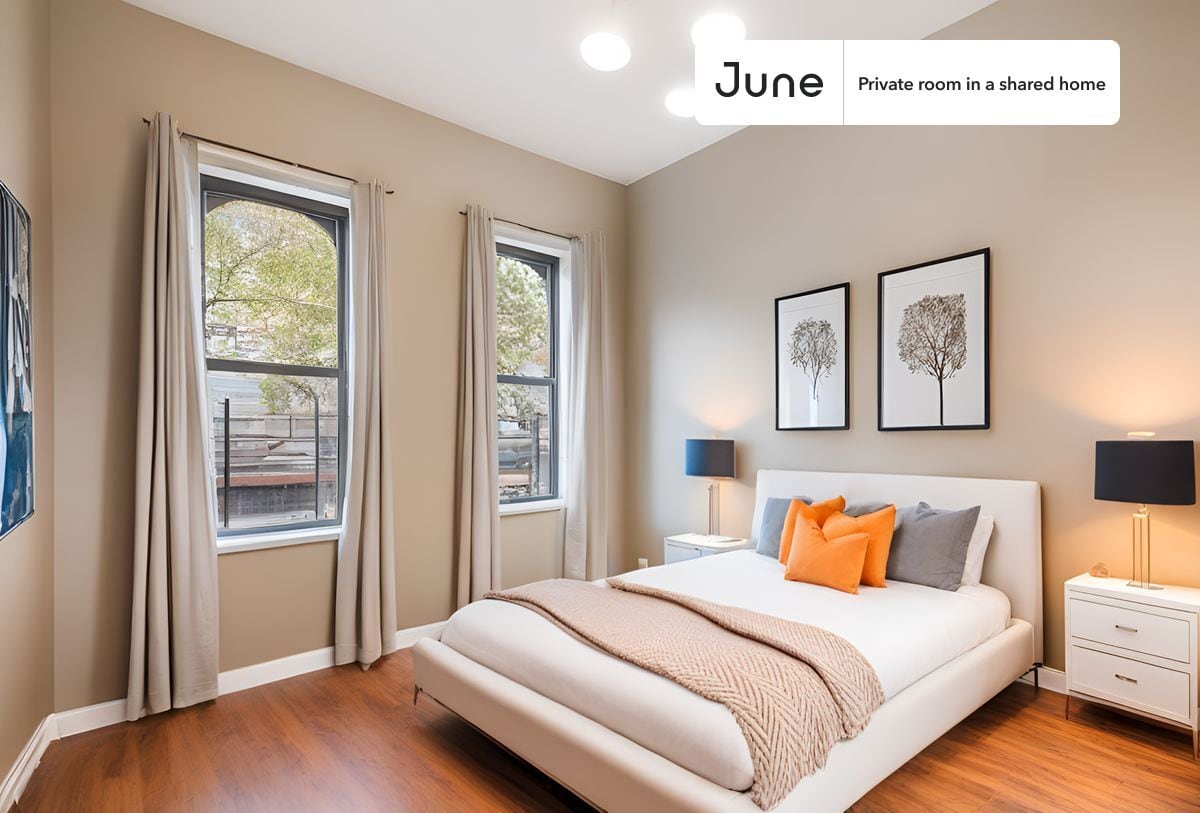 Private bedroom in 4 bed/1 bath Home - Private bedroom in 4 bed/1 bath Home