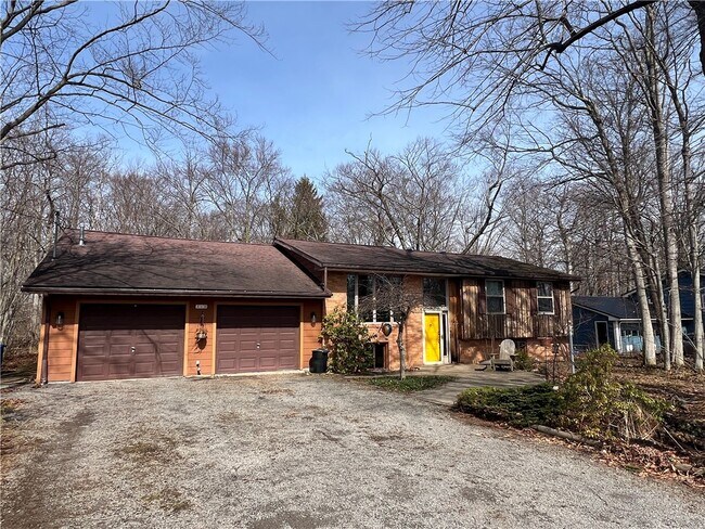 Photo - 340 Campbell Rd