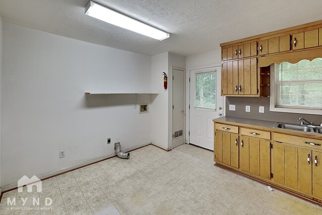 Photo - 2539 Park Dr