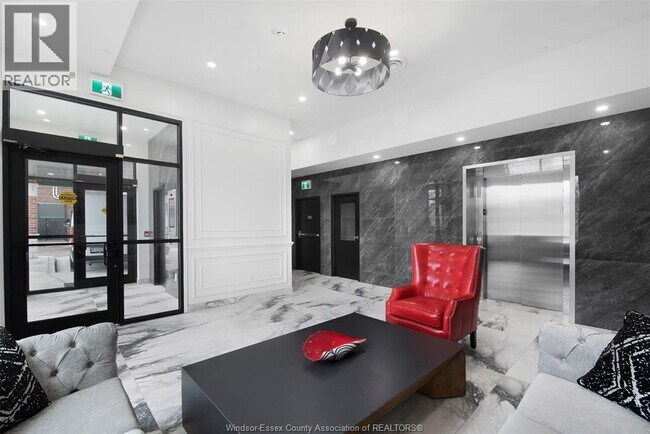 Photo - 840 Wyandotte St E Unit 407
