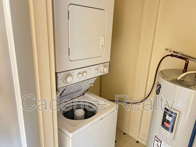 Photo - 2940 Oleander Dr Unidad B4