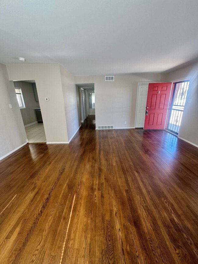 Photo - Updated 3 bedroom Centrally Located