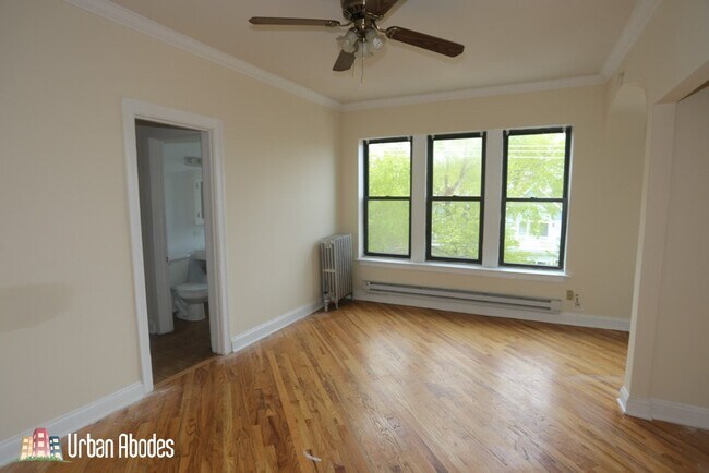 Photo - 4614 N Paulina St Unit A09C