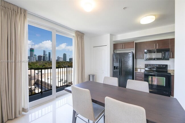 Photo - 2701 SW 3rd Ave Unit 703