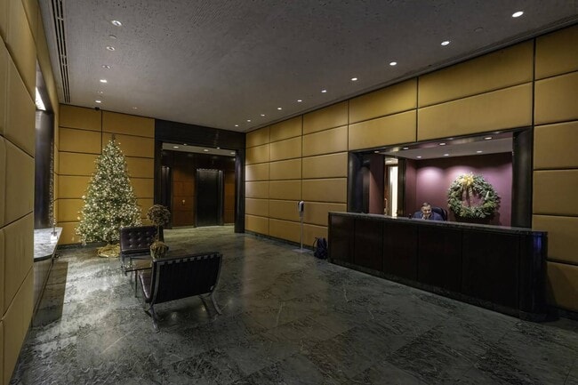 Building Photo - 181 E 90th St Unit #PH32A Rental