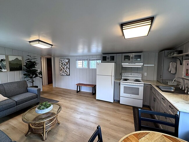 2607 Glenwood Ln Unit #3