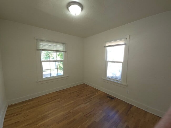 Photo - 2321 Grove St Unit 1