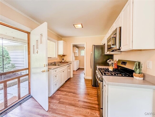 Photo - 2354 W Lake Rd