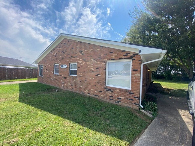 Photo - 1712 Todd Ct Unit B