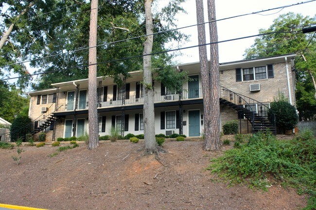 Photo - 223 E Cloverhurst Ave