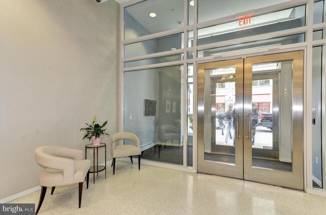 Photo - 157 Fleet St Unidad 718